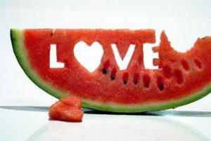 Simpatia da melancia para o amor